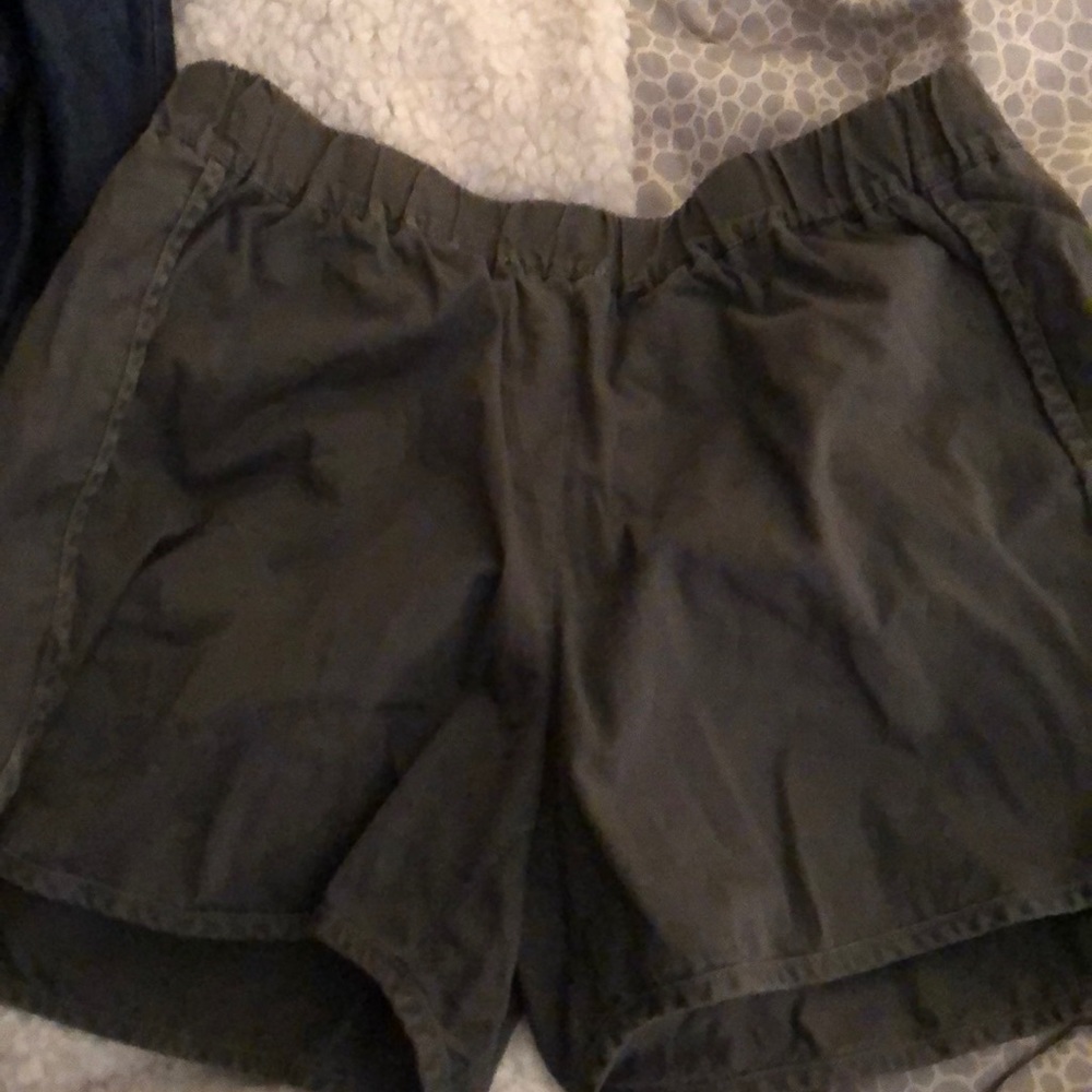 Madewell green shorts